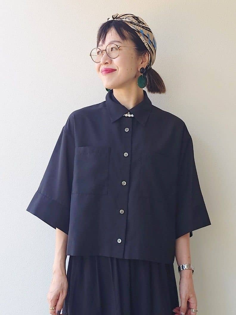 MUTSUKOさんの「UNTITLED｜【前開き/洗える】ショート丈シアーシャツ」を使ったコーディネート