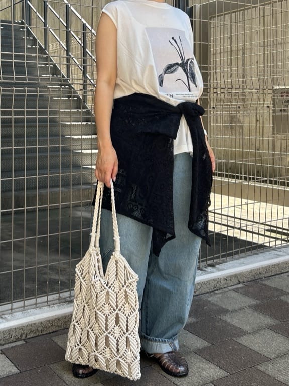 ga_riさんの「THE SHOP TK｜異素材切替フォトプリントTシャツ【洗える】」を使ったコーディネート