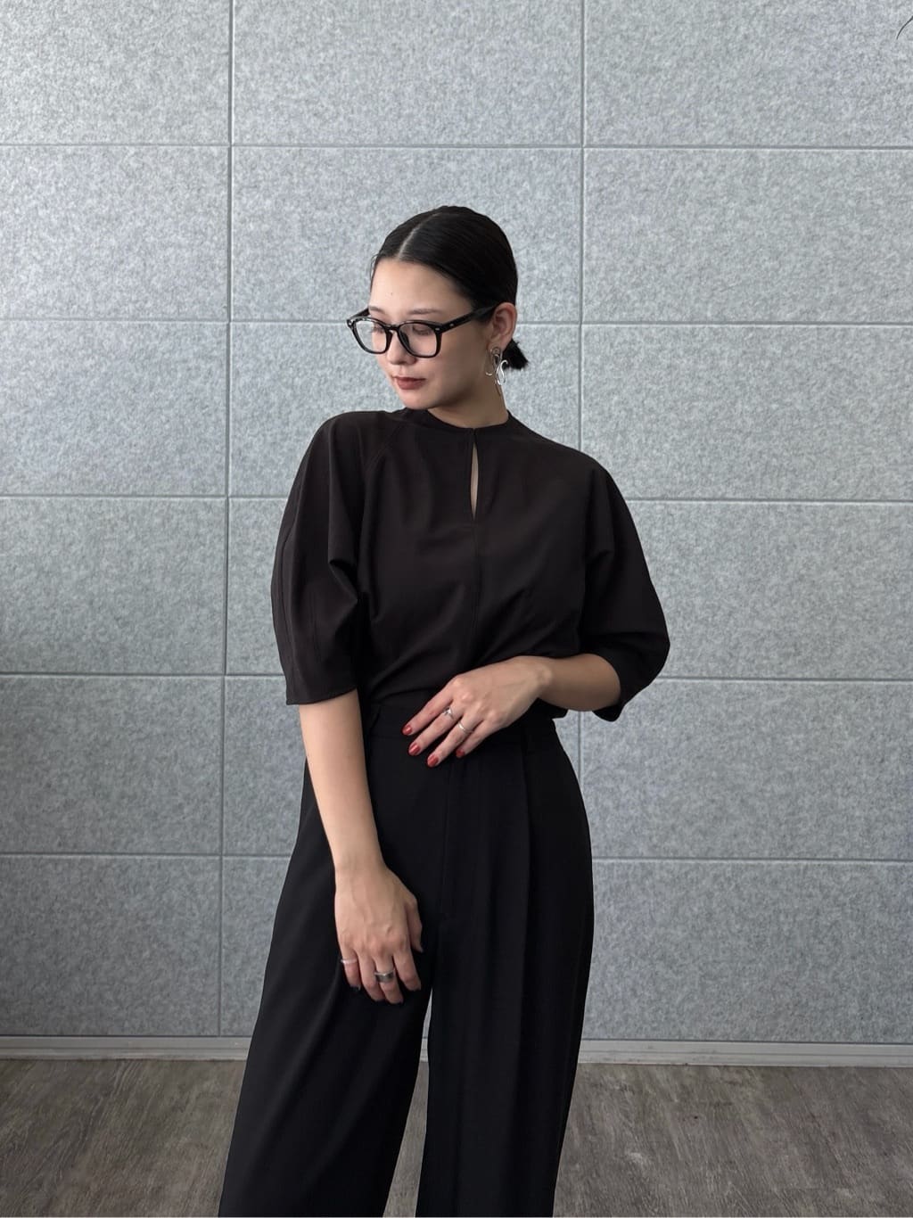 ayanoさんの「INDIVI｜ボトルネックブラウス」を使ったコーディネート