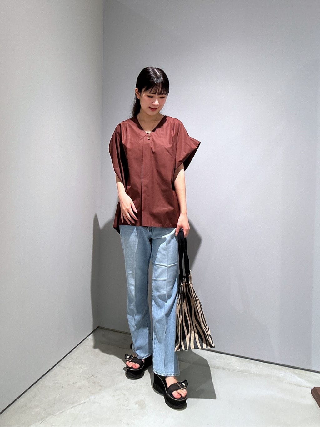 Renoさんの「INDIVI｜スリーブレスタックブラウス」を使ったコーディネート