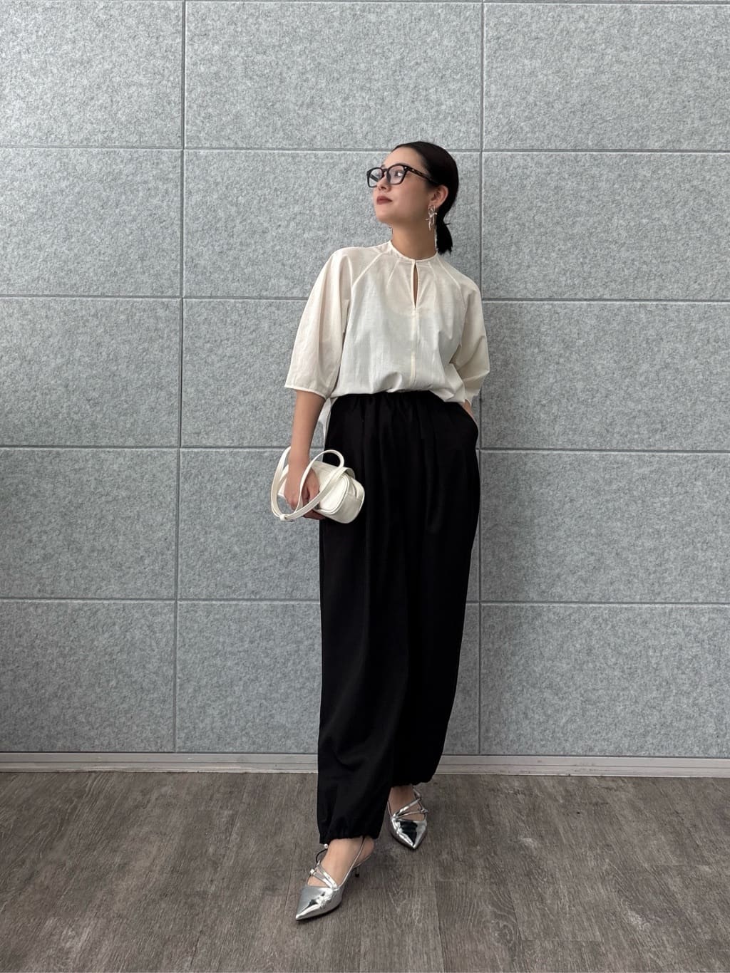 ayanoさんの「INDIVI｜ボトルネックブラウス」を使ったコーディネート