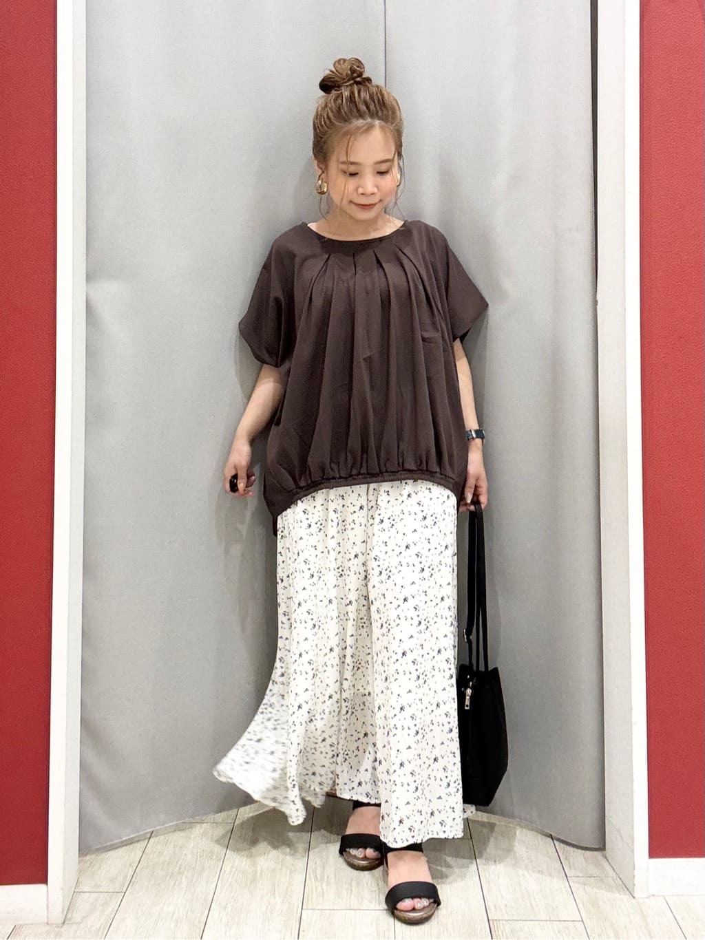 shioさんの「SHOO･LA･RUE｜【S-LL】インせず着られる 異素材使い デザイントップス」を使ったコーディネート