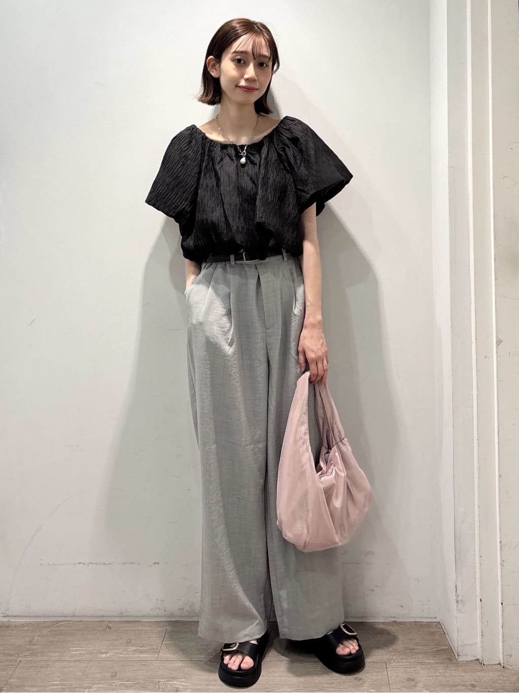 ぶまりんさんの「OPAQUE.CLIP｜ふくれジャカードバルーンブラウス【洗濯機洗い可】」を使ったコーディネート