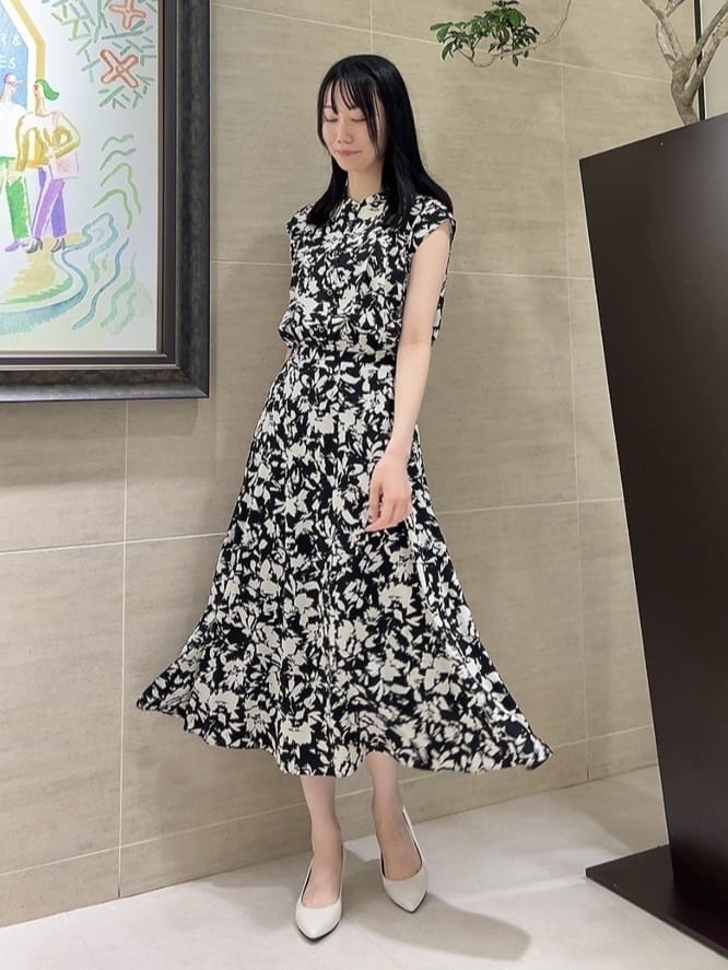 sechiさんの「UNTITLED｜【日本製・本革】Comfit Dresser Pumps（コンフィットドレッサーパンプス）」を使ったコーディネート