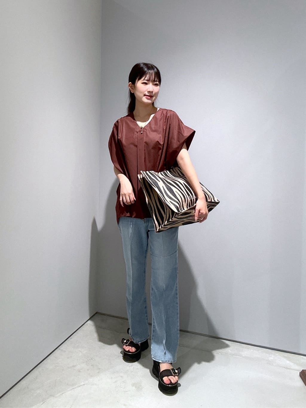 Renoさんの「INDIVI｜スリーブレスタックブラウス」を使ったコーディネート