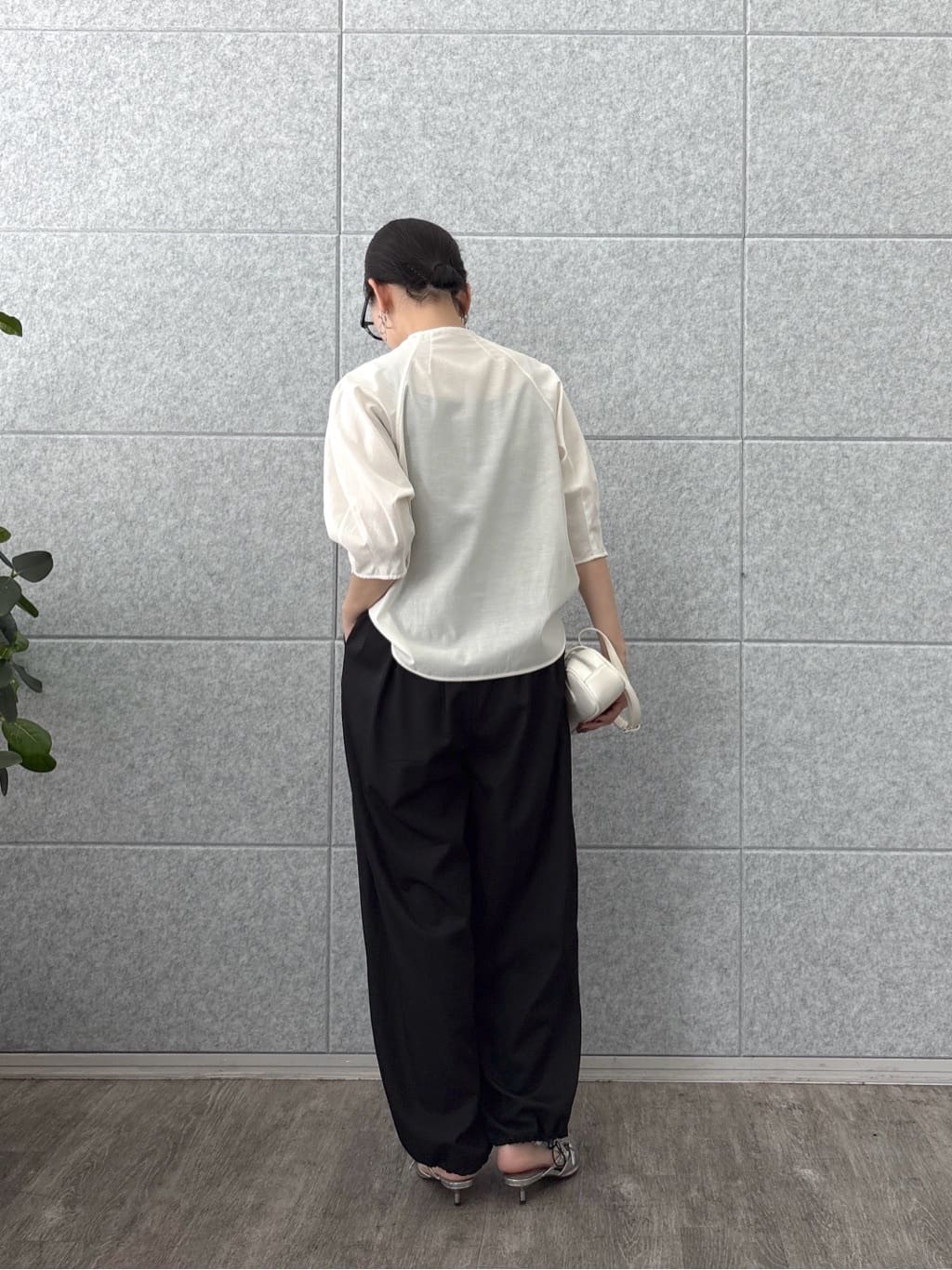 ayanoさんの「INDIVI｜ボトルネックブラウス」を使ったコーディネート