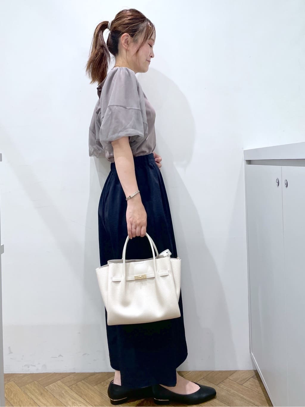 Junさんの「index｜チュールドッキングバルーントップス【洗濯機洗い可／接触冷感】」を使ったコーディネート