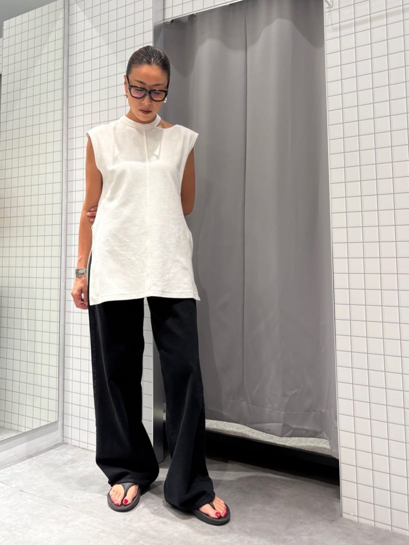 ibuさんの「CODE A｜pile cutout tee」を使ったコーディネート