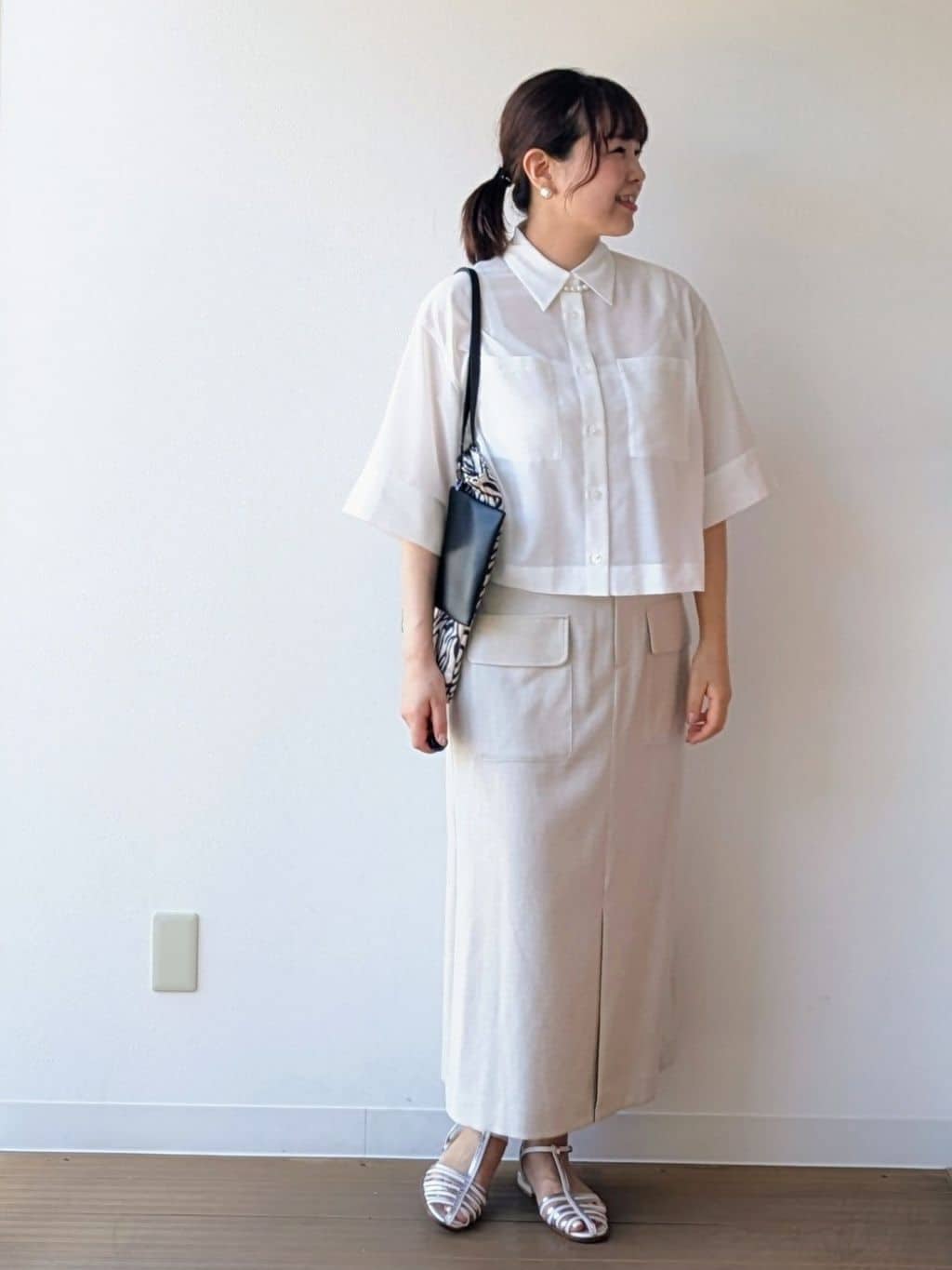 なみきさんの「UNTITLED｜【前開き/洗える】ショート丈シアーシャツ」を使ったコーディネート