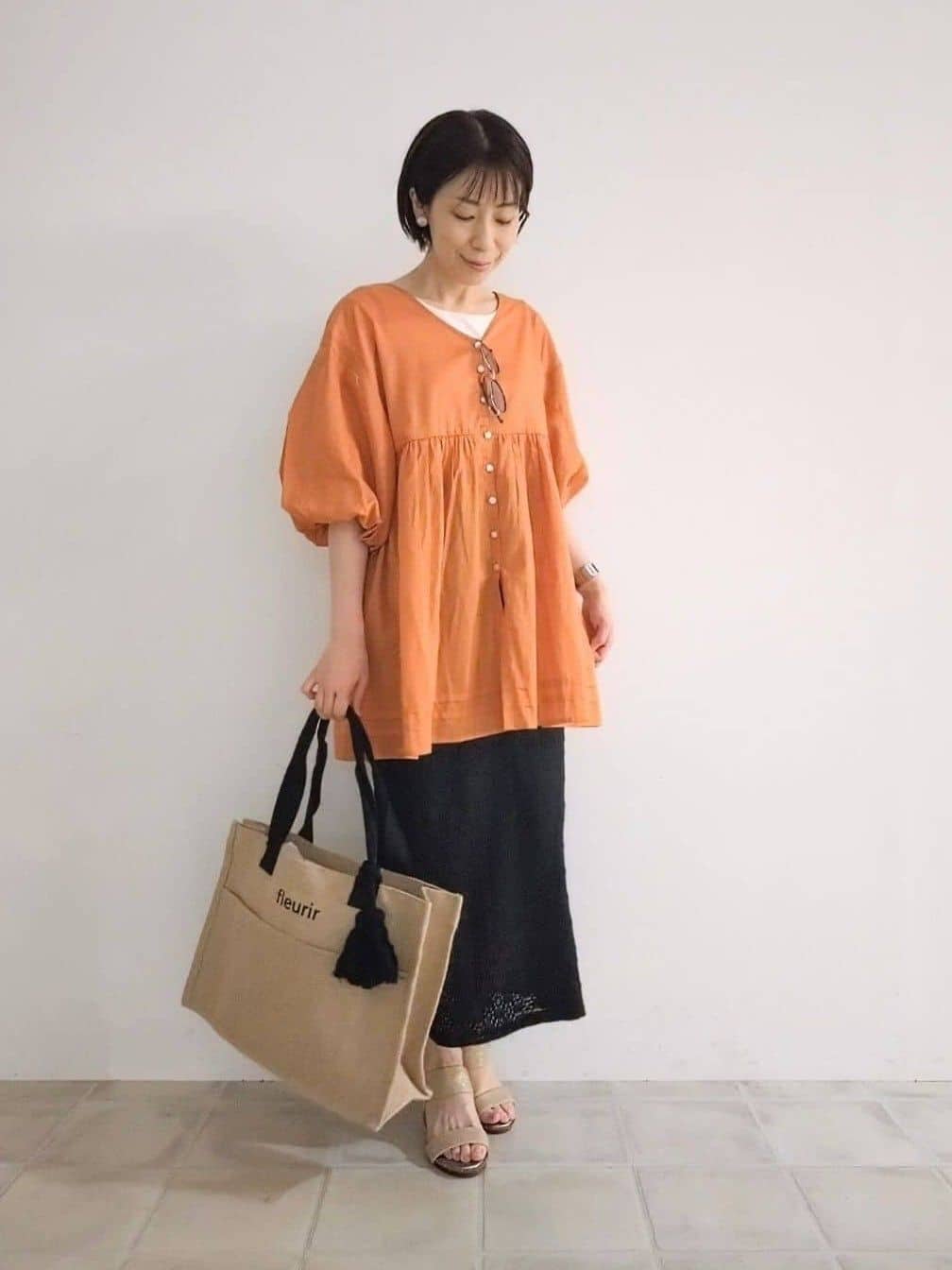 miomioさんの「SHOO･LA･RUE｜【S-LL】一枚で着映え バルーンスリーブブラウス」を使ったコーディネート