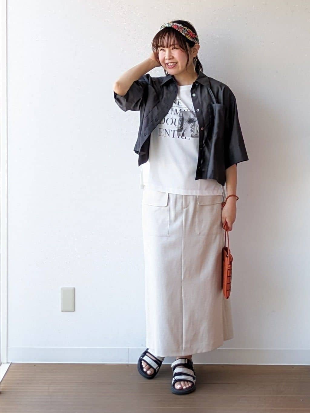 なみきさんの「UNTITLED｜【前開き/洗える】ショート丈シアーシャツ」を使ったコーディネート