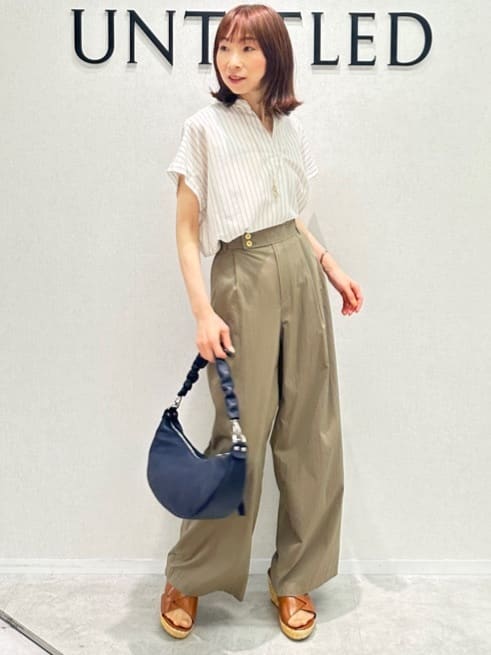 Miwaさんの「UNTITLED｜【洗える/スキッパー】フレンチスリーブシアーブラウス」を使ったコーディネート