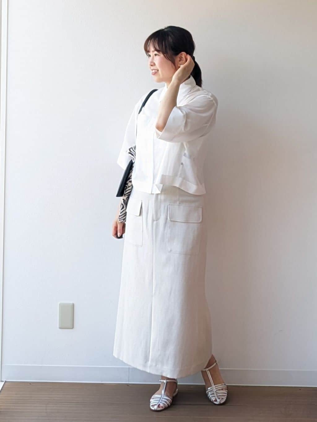 なみきさんの「UNTITLED｜【前開き/洗える】ショート丈シアーシャツ」を使ったコーディネート