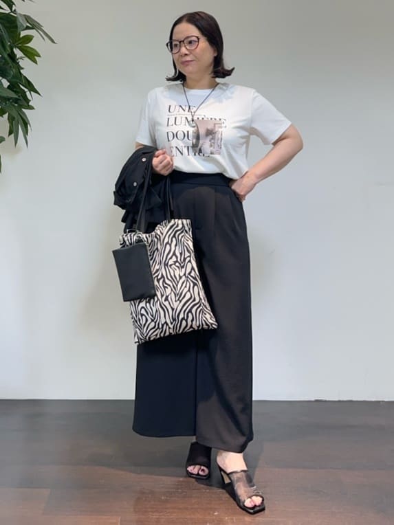 Asamiさんの「UNTITLED｜【前開き/洗える】ショート丈シアーシャツ」を使ったコーディネート