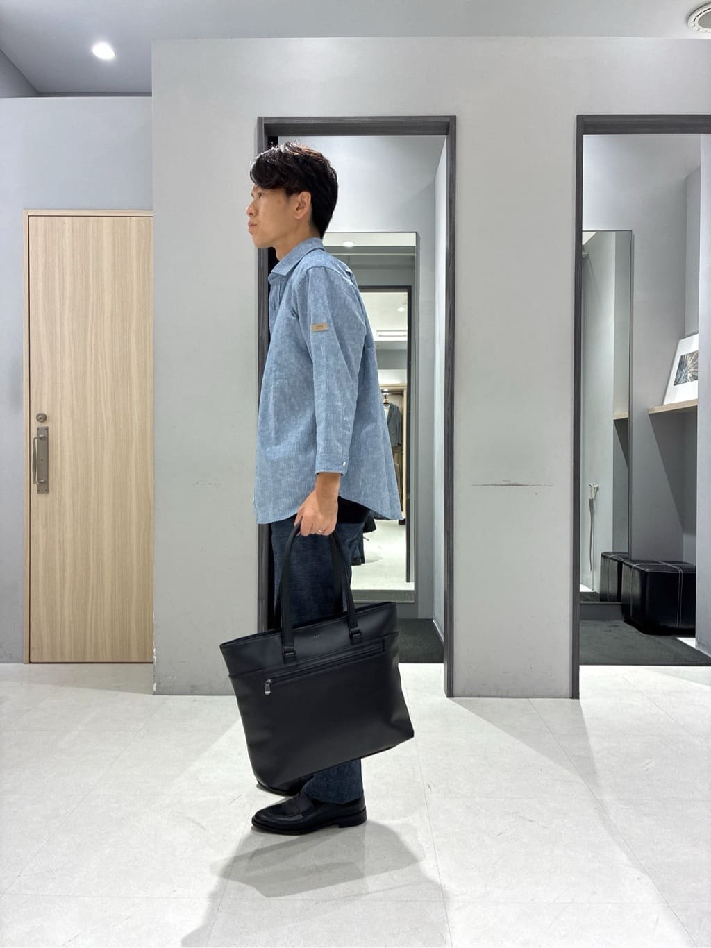 わいずみさんの「TAKEO KIKUCHI｜【抗菌防臭／5サイズ展開】ハイゲージポンチ Tシャツ」を使ったコーディネート