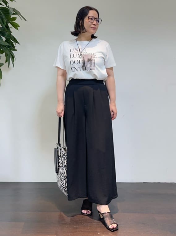 Asamiさんの「UNTITLED｜【前開き/洗える】ショート丈シアーシャツ」を使ったコーディネート