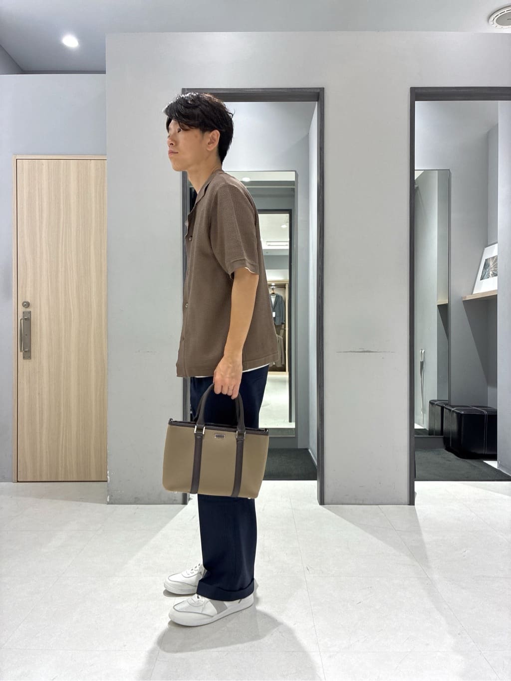 わいずみさんの「TAKEO KIKUCHI｜【抗菌防臭／5サイズ展開】ハイゲージポンチ Tシャツ」を使ったコーディネート