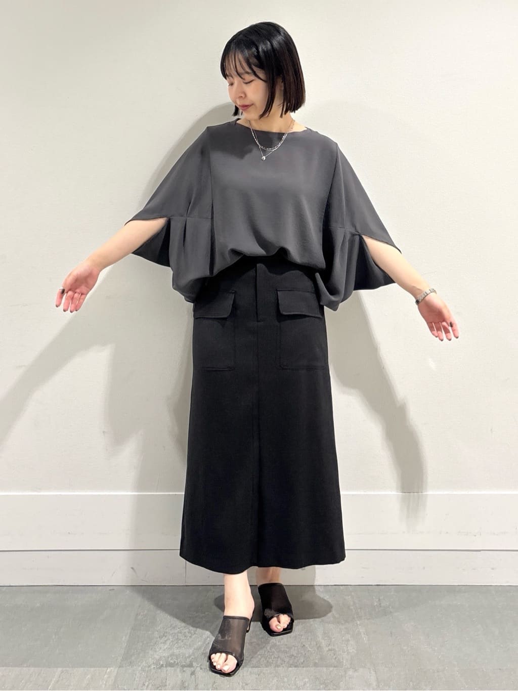 モエカさんの「UNTITLED｜【ステンレス】レイヤードチェーンネックレス」を使ったコーディネート