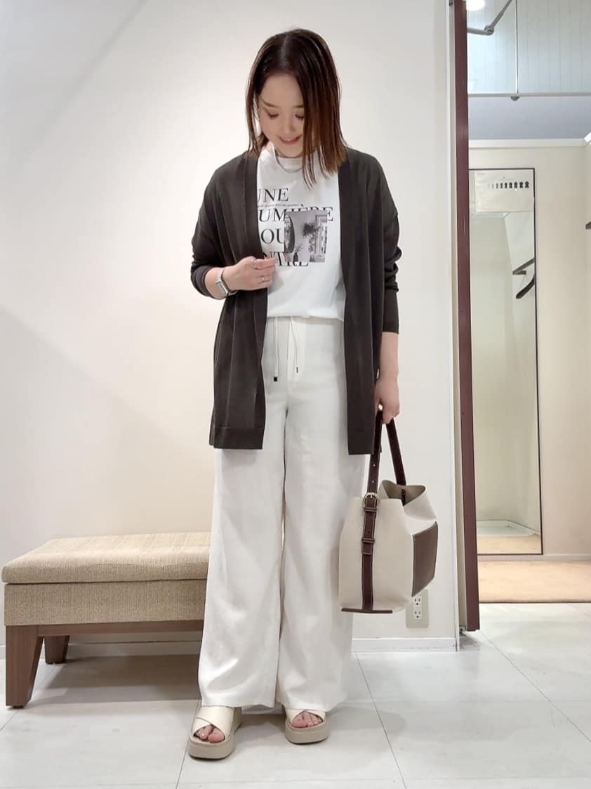 YUIさんの「UNTITLED｜【ロゴT/プリントT】グラフィックTシャツ」を使ったコーディネート