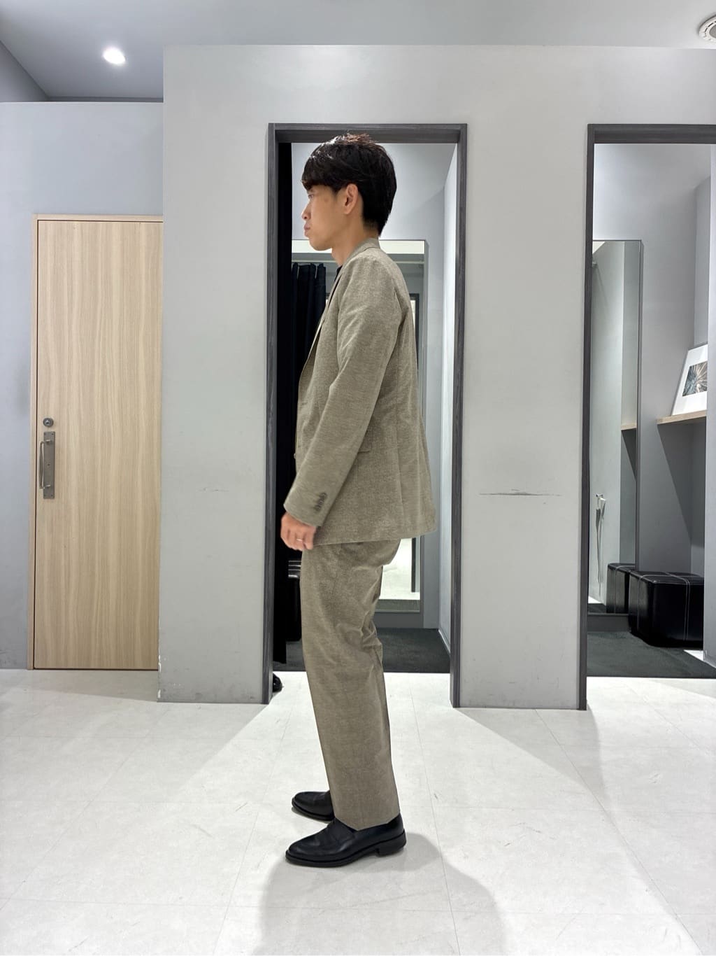 わいずみさんの「TAKEO KIKUCHI｜【抗菌防臭】COOL DOTS（R）ドビープリント ジャケット」を使ったコーディネート