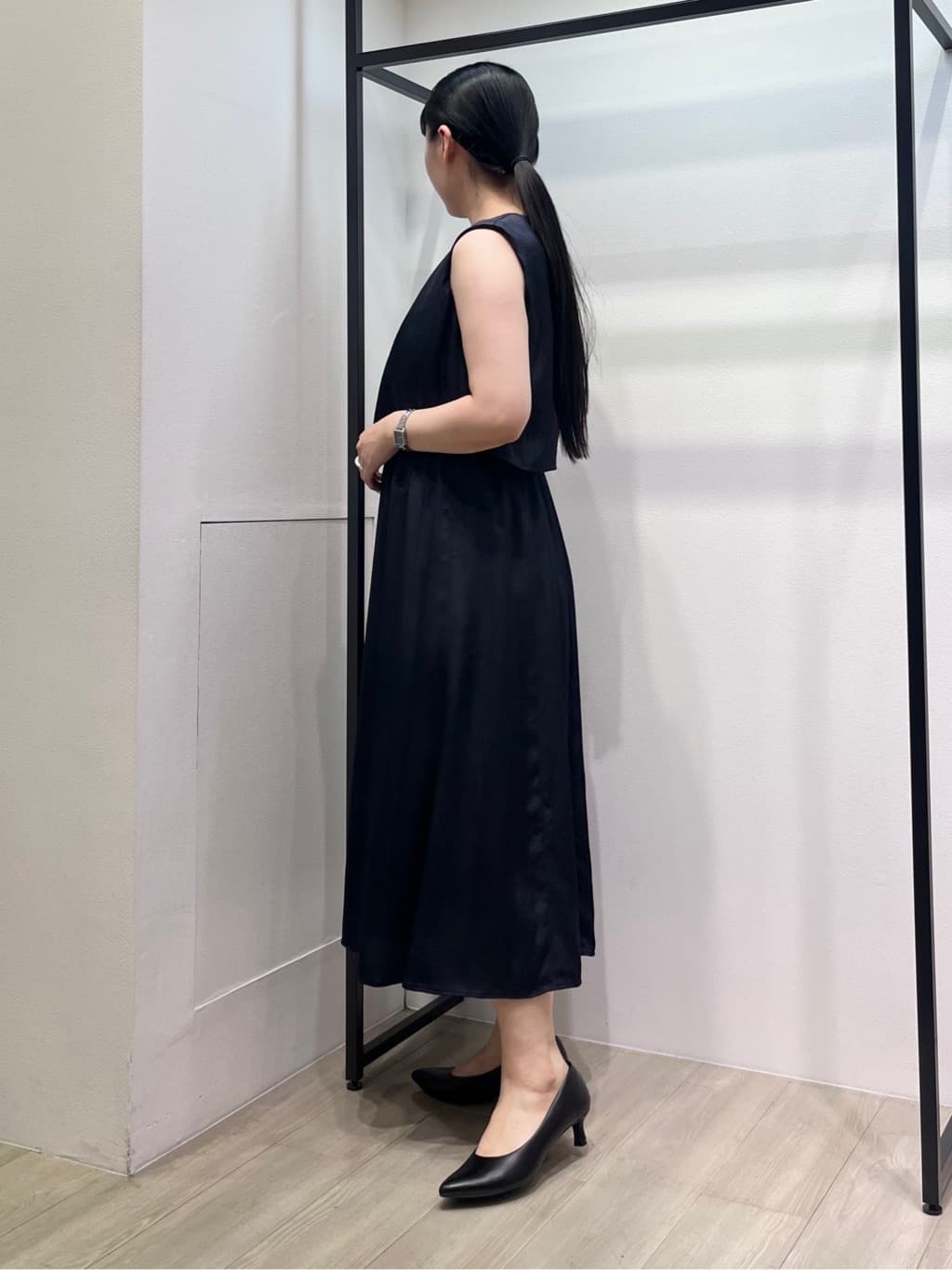 hasuさんの「INDIVI｜【定番スーツ／UVケア／洗える】ウール調ノーカラージャケット」を使ったコーディネート