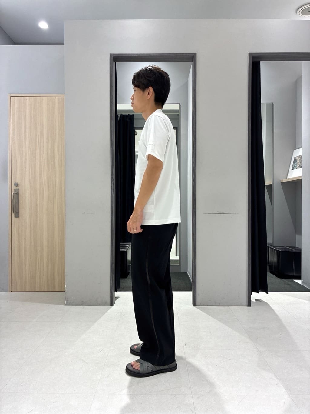 わいずみさんの「TAKEO KIKUCHI｜【COOL CITY WEAR】エアートール オープンカラーシャツ /接触冷感・通気性」を使ったコーディネート