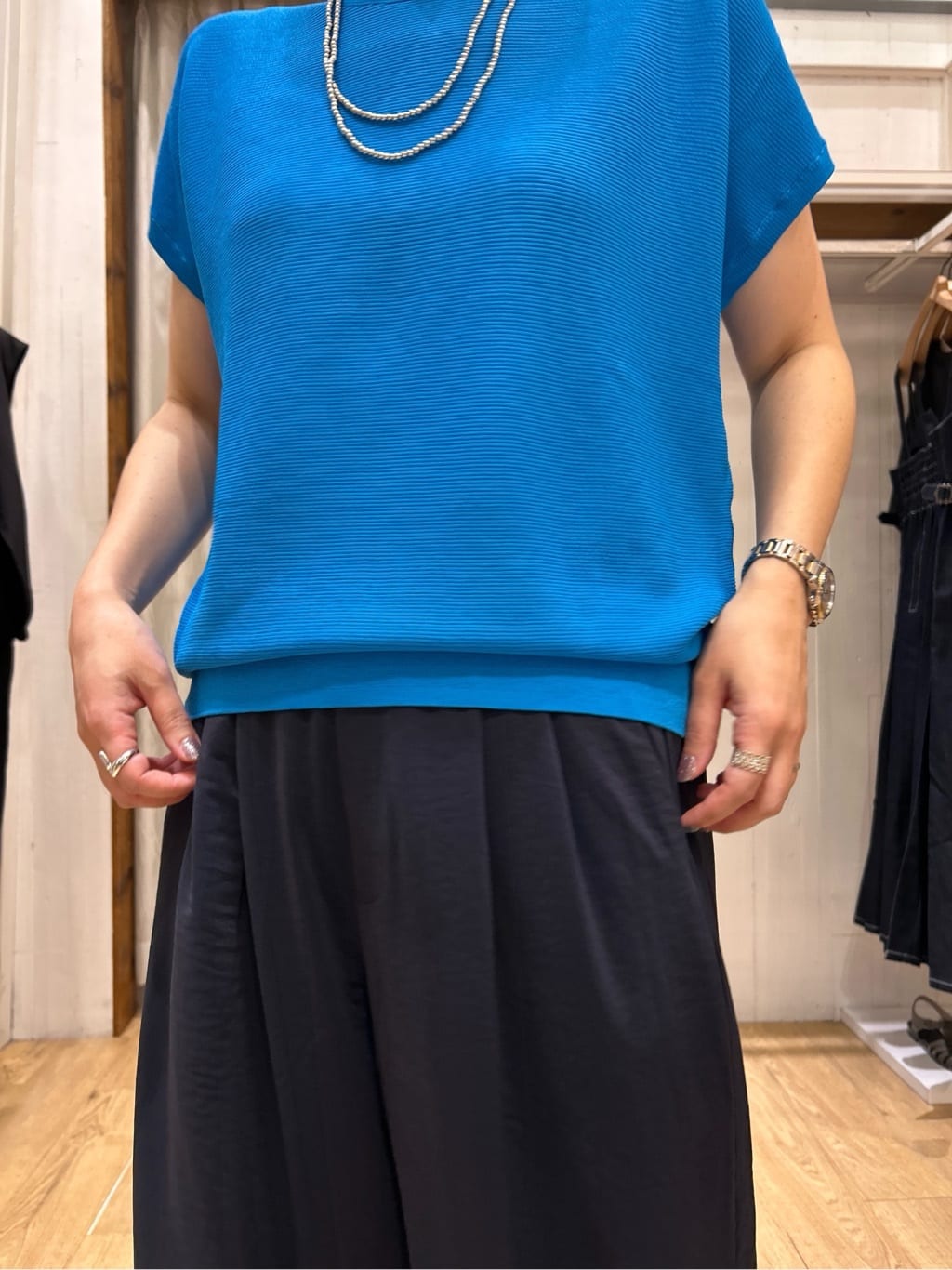 ga_riさんの「THE SHOP TK｜【6色展開】さらさらフレンチニット【毛玉になりにくい/洗濯機OK】」を使ったコーディネート