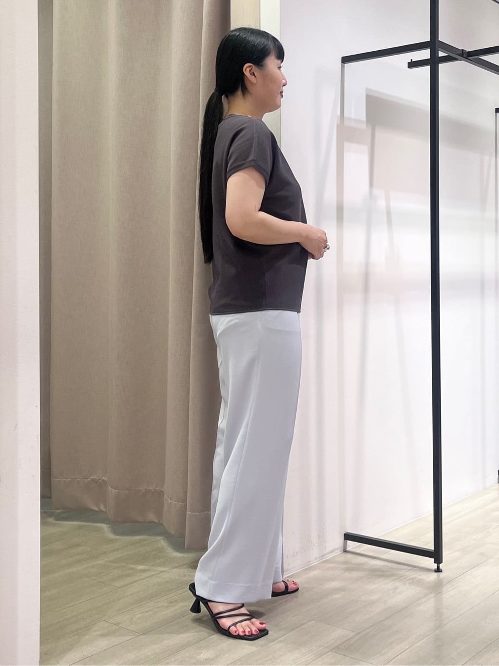 hasuさんの「INDIVI｜【着る日傘／遮熱／UVケア】ワイドパンツ」を使ったコーディネート