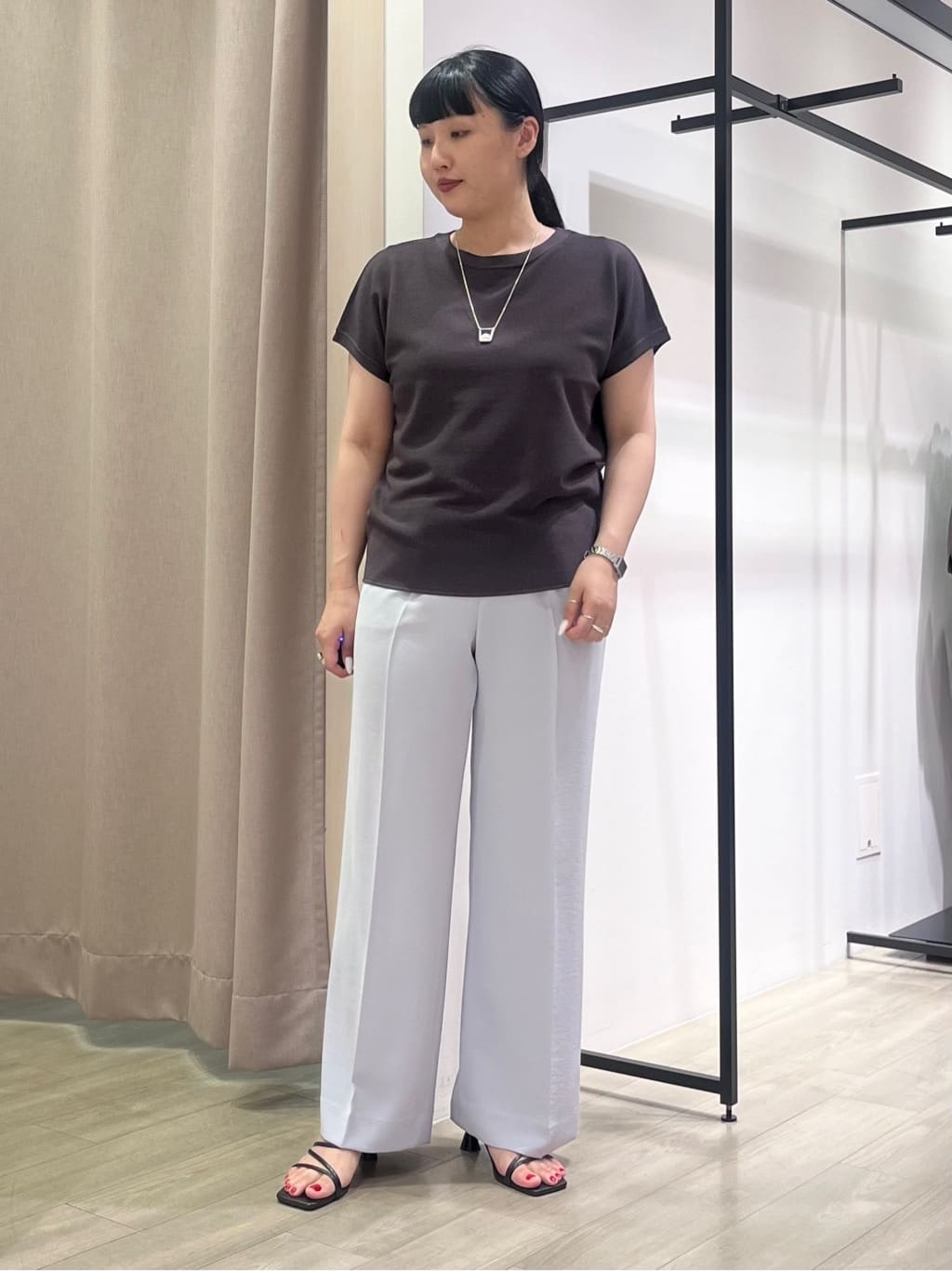 hasuさんの「INDIVI｜【着る日傘／遮熱／UVケア】ワイドパンツ」を使ったコーディネート