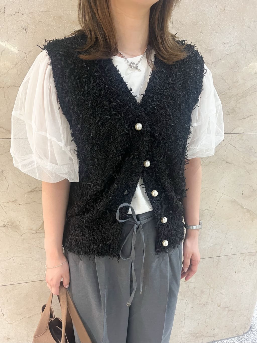 まひるさんの「index｜ストレッチ2タックワイドパンツ【洗濯機洗い可／接触冷感／吸水速乾】」を使ったコーディネート