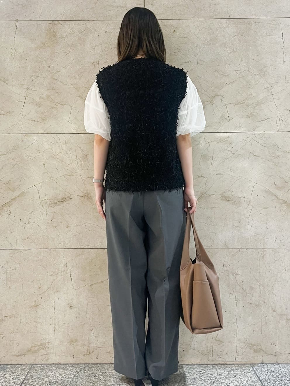 まひるさんの「index｜ストレッチ2タックワイドパンツ【洗濯機洗い可／接触冷感／吸水速乾】」を使ったコーディネート