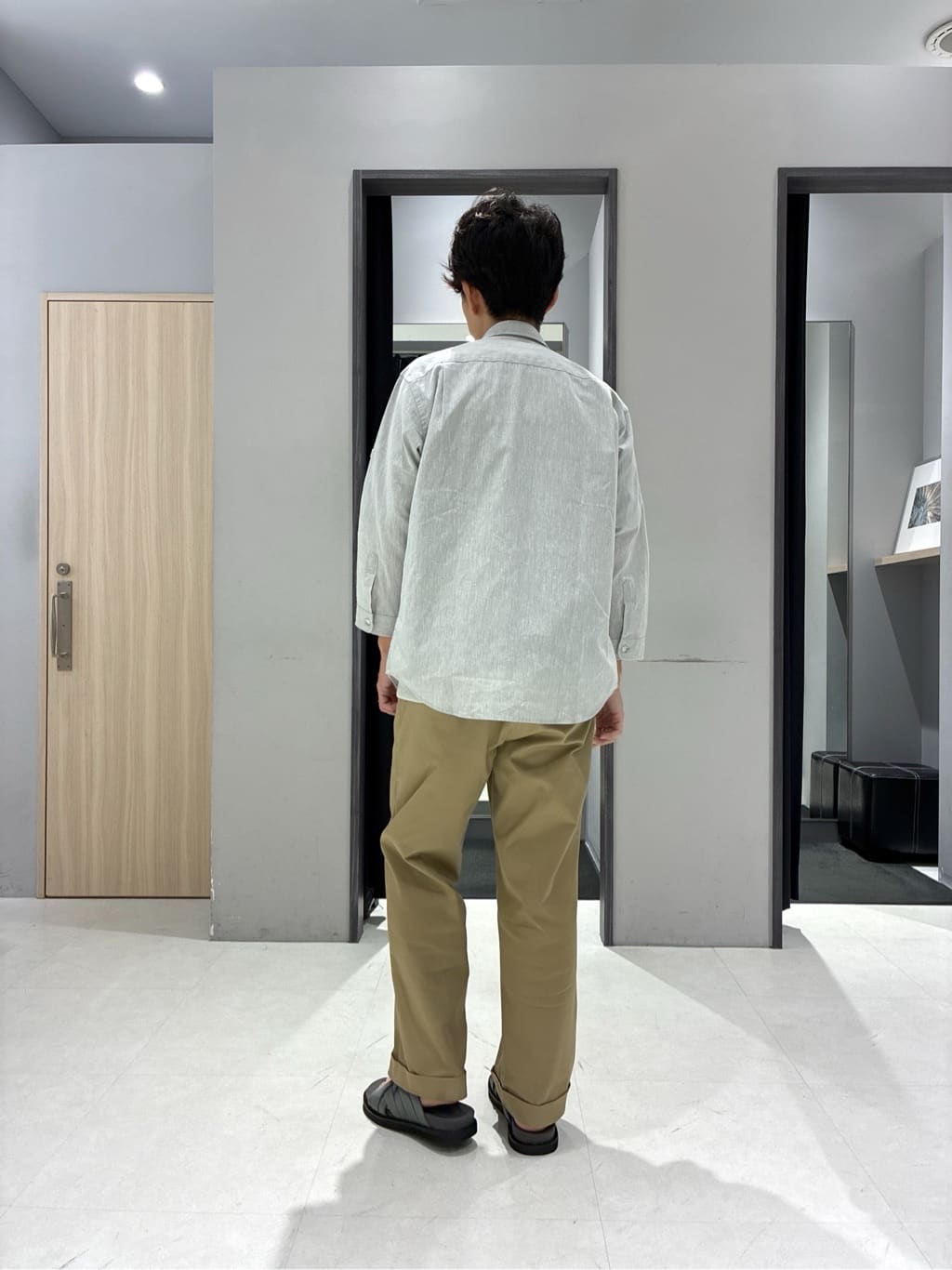 わいずみさんの「TAKEO KIKUCHI｜【抗菌防臭／5サイズ展開】ハイゲージポンチ Tシャツ」を使ったコーディネート