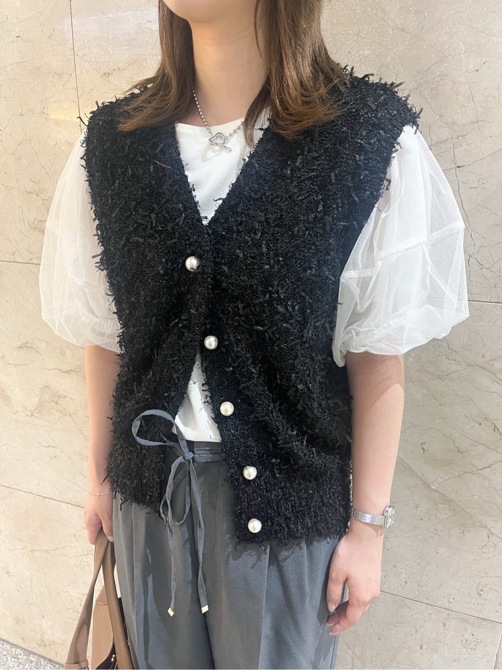 まひるさんの「index｜ストレッチ2タックワイドパンツ【洗濯機洗い可／接触冷感／吸水速乾】」を使ったコーディネート