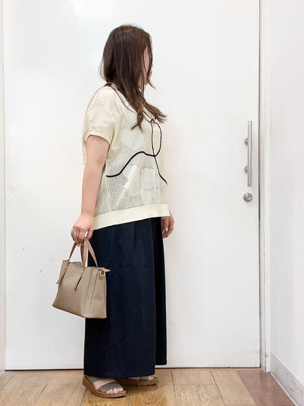 haruさんの「SHOO･LA･RUE｜アンクルゴムフラットサンダル」を使ったコーディネート