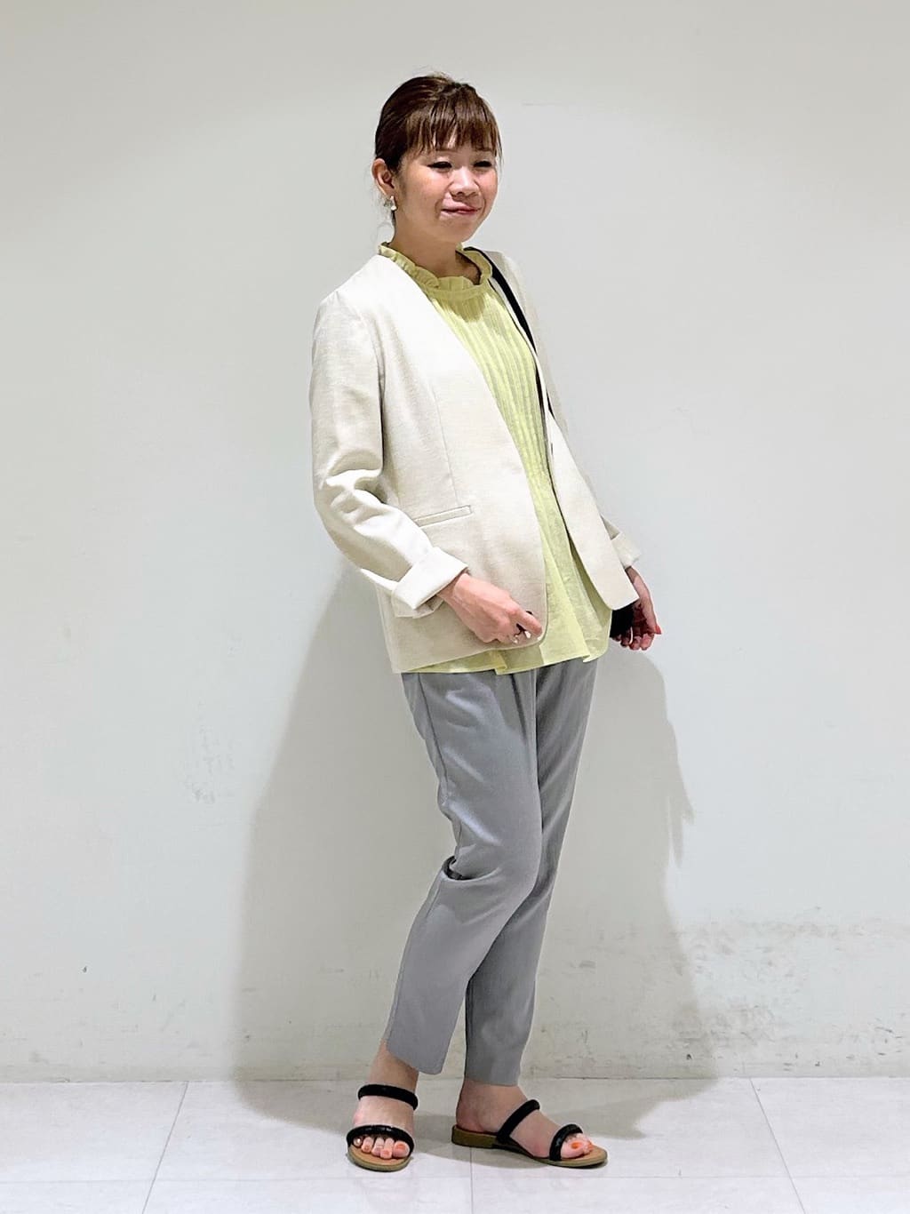 tsuyuさんの「INDIVI｜【洗える/コットン】ピンタックシアーブラウス」を使ったコーディネート
