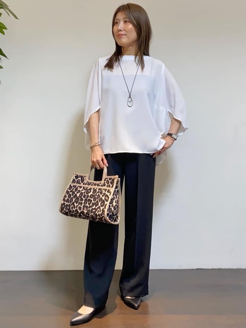 tomoさんの「UNTITLED｜ビッグオーバルネックレス」を使ったコーディネート