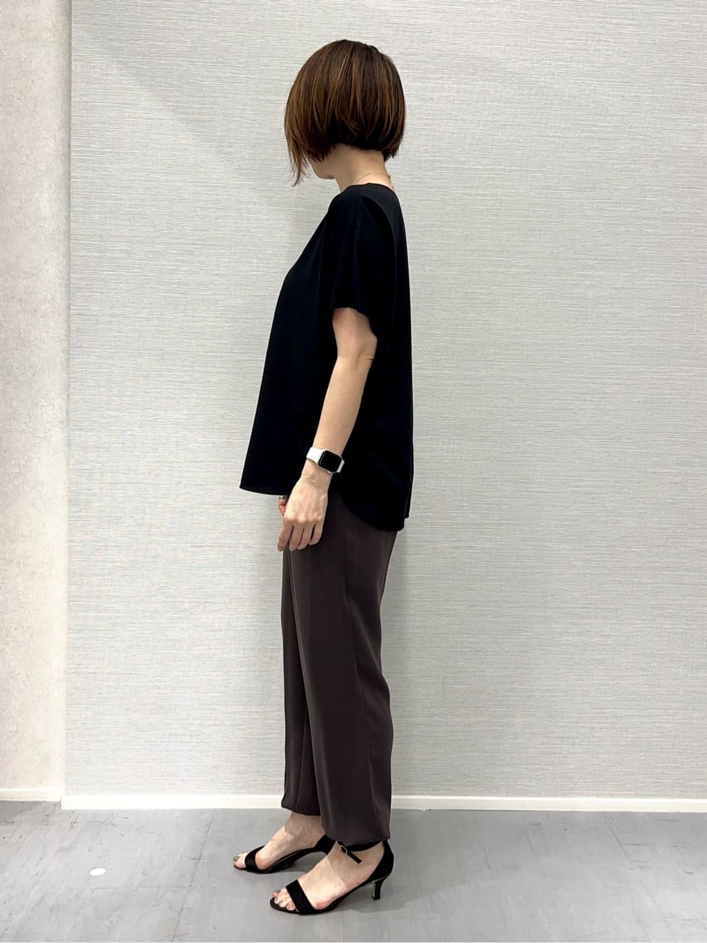 Shinakoさんの「UNTITLED｜【接触冷感/洗える】Vネックコットンプルオーバー」を使ったコーディネート