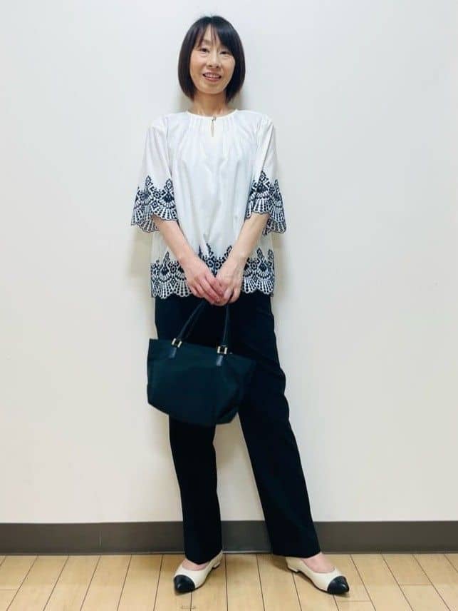 Riiさんの「Reflect｜【マシンウォッシュ可】リネンライクフレアパンツ」を使ったコーディネート
