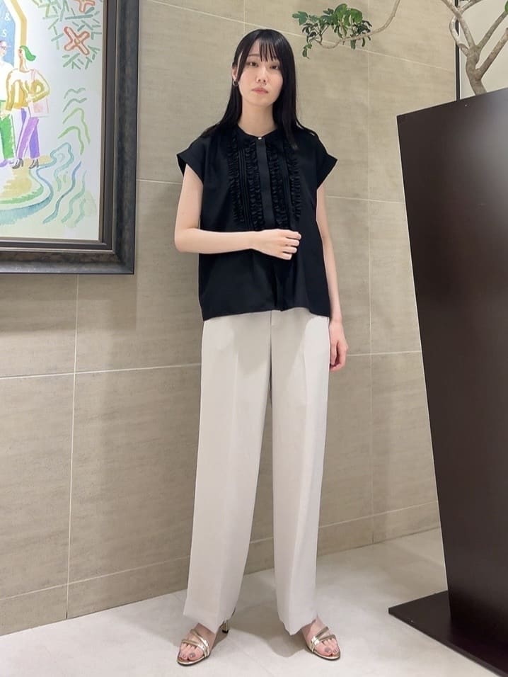 sechiさんの「UNTITLED｜【接触冷感/UVカット/ウエストゴム】センタープレスツイルパンツ」を使ったコーディネート