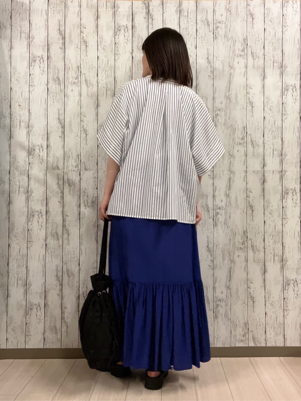 シカさんの「SHOO･LA･RUE｜【S-LL/汗ジミ軽減/ひんやり/UV】インせず着られる フレンチスリーブTシャツ」を使ったコーディネート