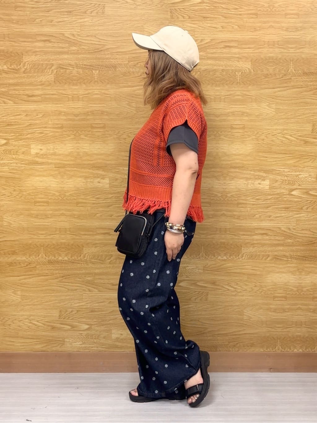 ぁむさんの「SHOO･LA･RUE｜【S-LL/ひんやり/汗ジミ軽減/UVカット】グラフィックアソートTシャツ」を使ったコーディネート