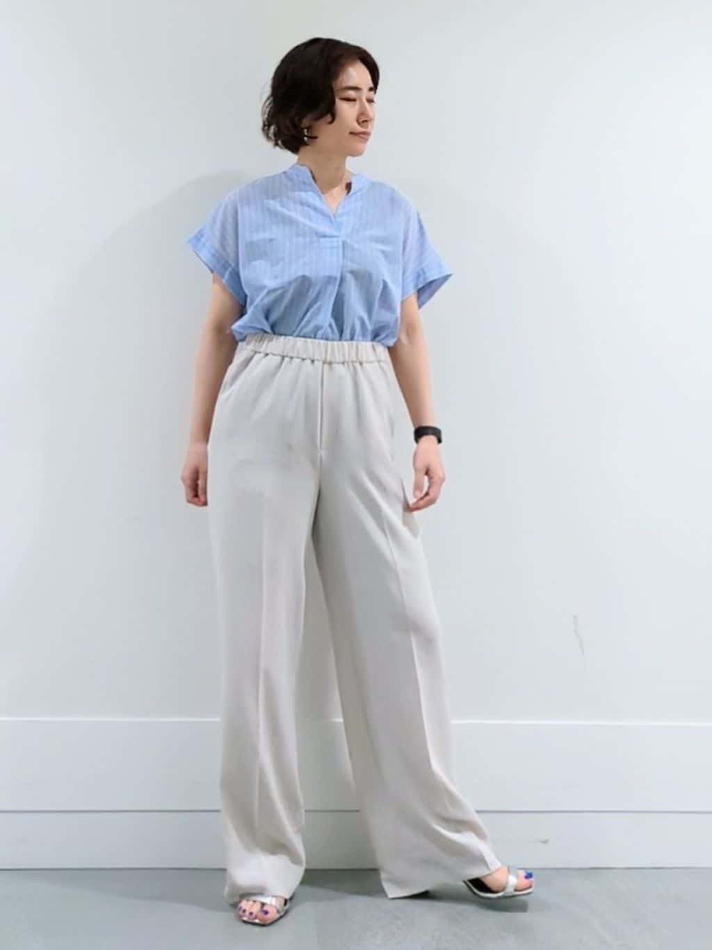 ミズタさんの「UNTITLED｜【洗える/スキッパー】フレンチスリーブシアーブラウス」を使ったコーディネート