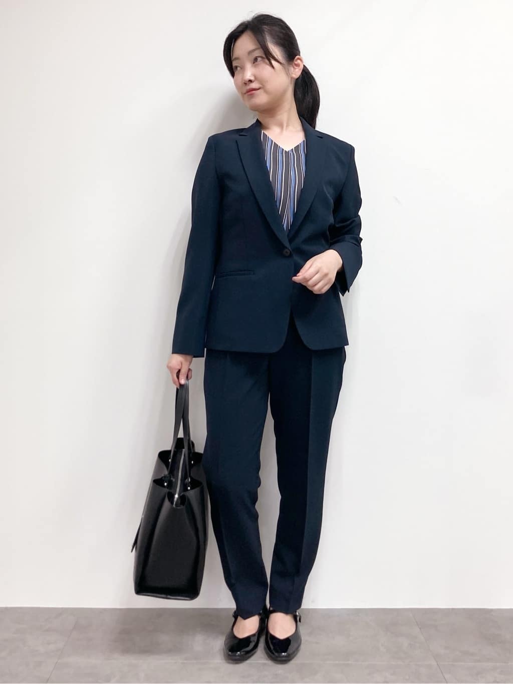 momokoさんの「INDIVI｜【定番スーツ／UVケア／洗える】ウール調テーラードジャケット」を使ったコーディネート
