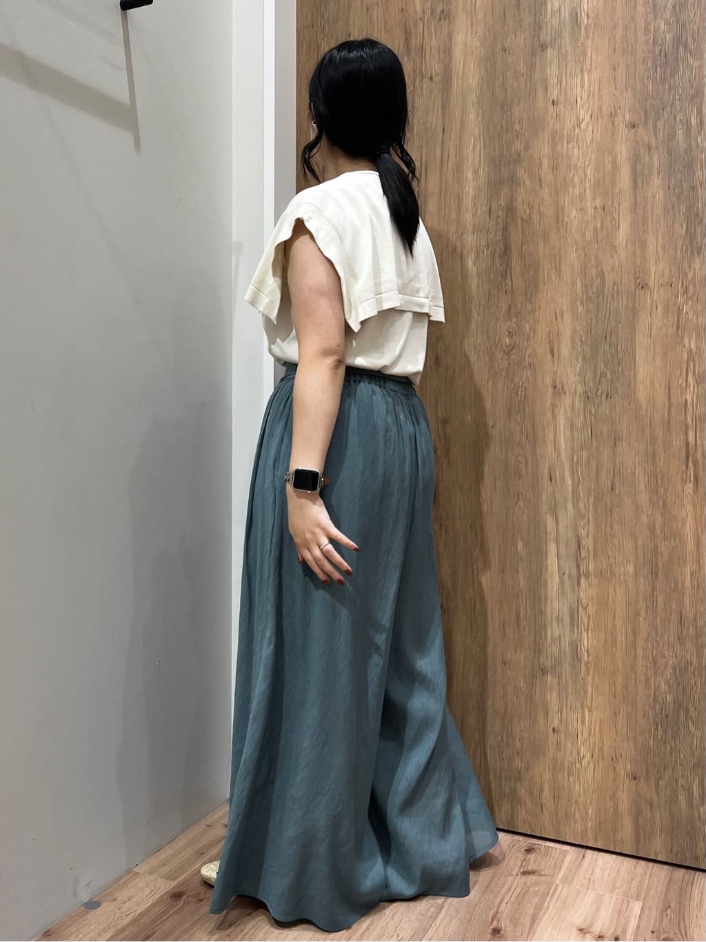 Reinaさんの「grove｜【ひんやり/UVカット】大人の可愛さ　セーラーカラーニット」を使ったコーディネート