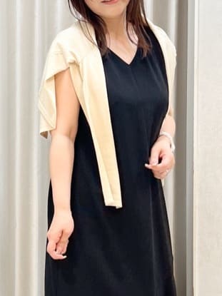 Kiyoさんの「COUP DE CHANCE｜【手洗い可/軽量】シンプルラメ混カーディガン」を使ったコーディネート