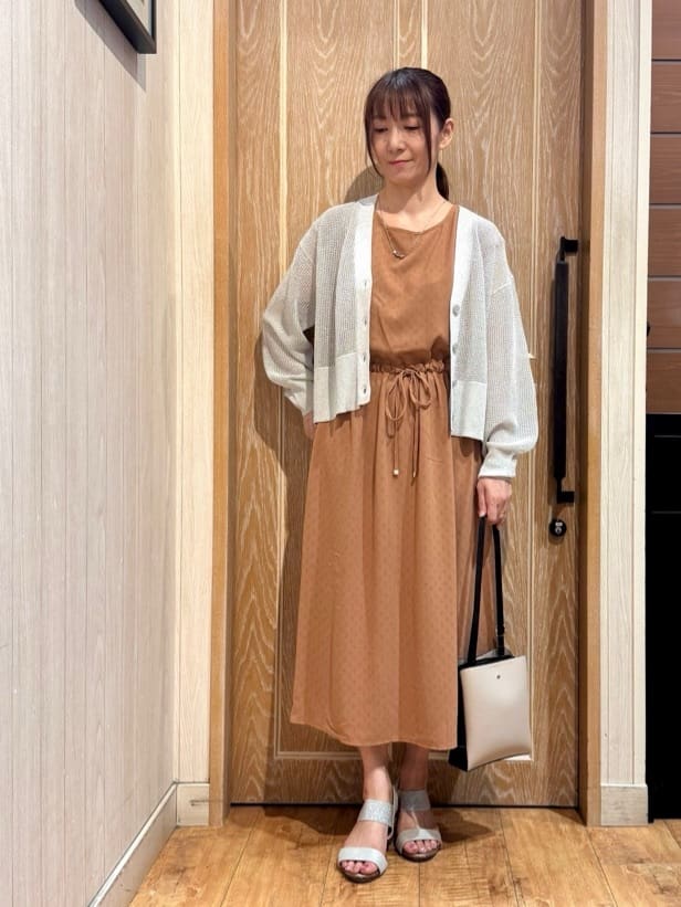KAORIさんの「SHOO･LA･RUE｜キラッと光るラメとスパンコールが印象的 メッシュカーディガン」を使ったコーディネート
