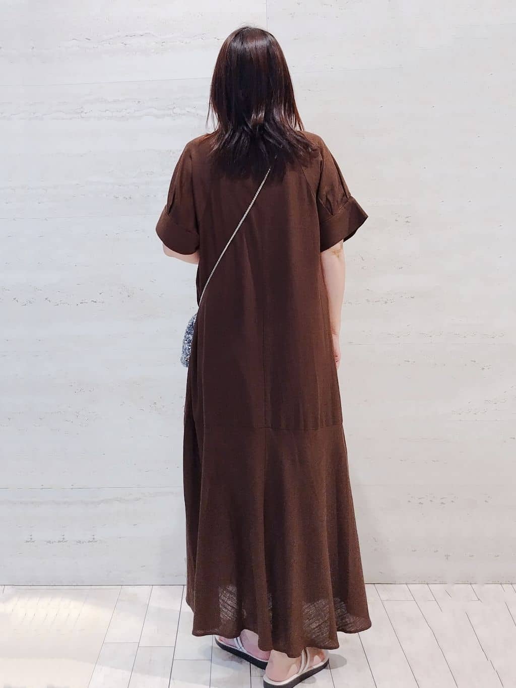 よしみさんの「OPAQUE.CLIP｜レーヨン麻キーネックワンピース【洗える】」を使ったコーディネート