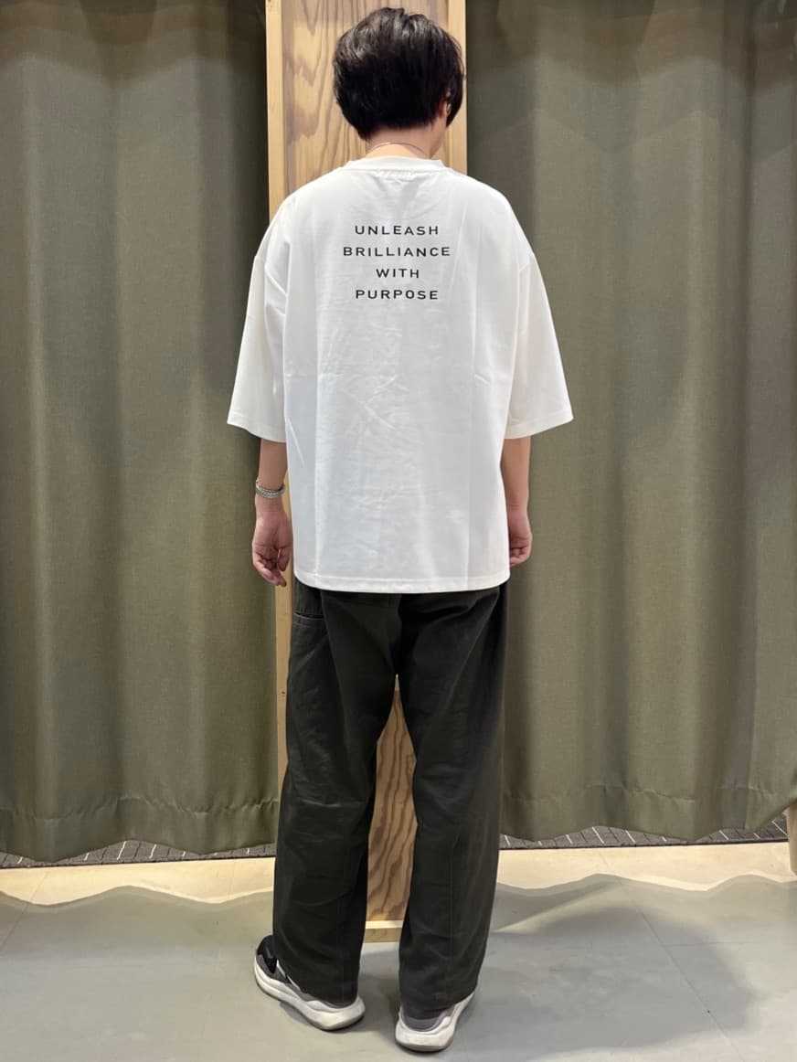 yoshiさんの「THE SHOP TK｜ツイルチノワイドパンツ」を使ったコーディネート