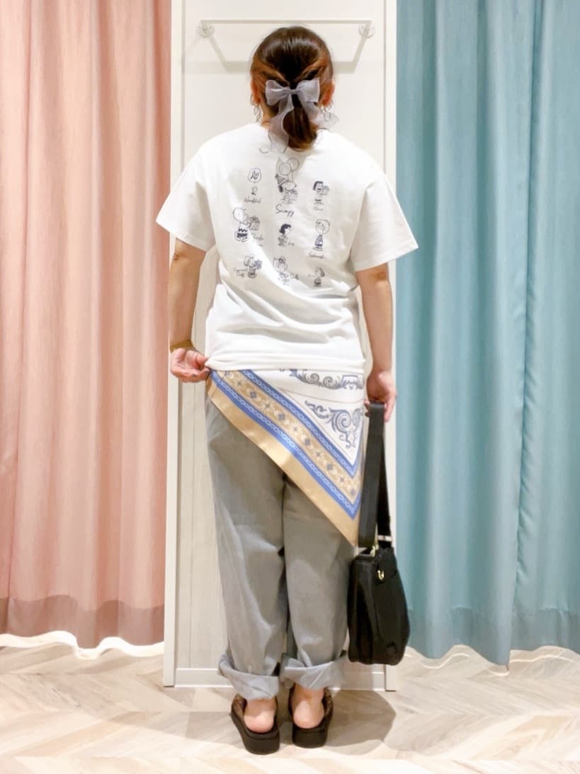 kitaさんの「SHOO･LA･RUE｜【PEANUTS】ひんやりTシャツ」を使ったコーディネート