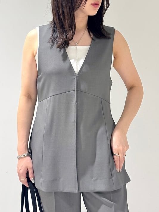 そんさんの「INDIVI｜【接触冷感／セットアップ対応】イージーテーパードパンツ【通勤・セレモニー】」を使ったコーディネート